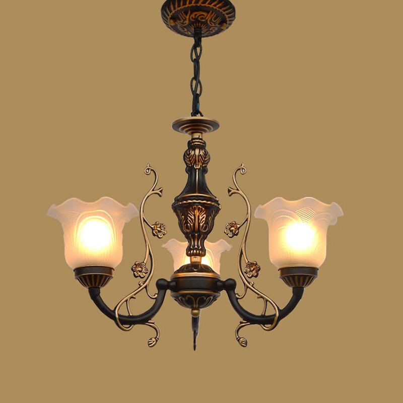 Grandiose Vintage Style Chandelier