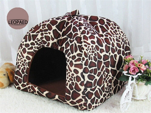 Cozy Pet Foldable Strawberry Nest Bed