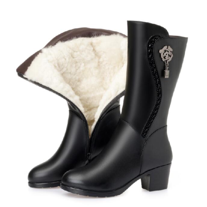 Women's Knee-High Fur Lined Boots