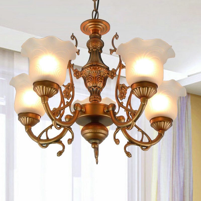 Grandiose Vintage Style Chandelier