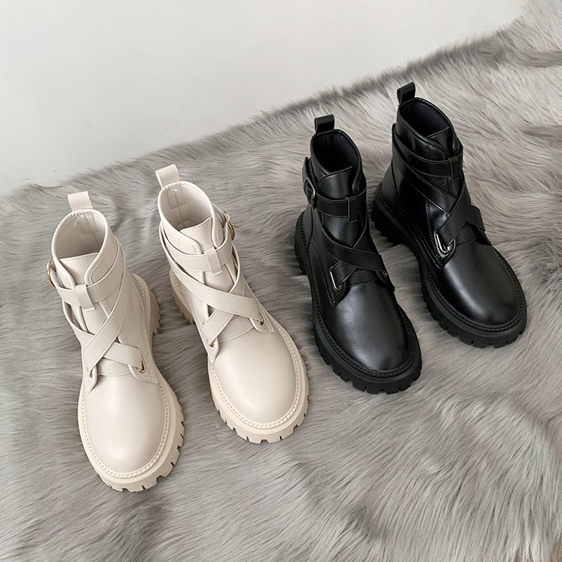 Women's Versatile Chunky Style Boots