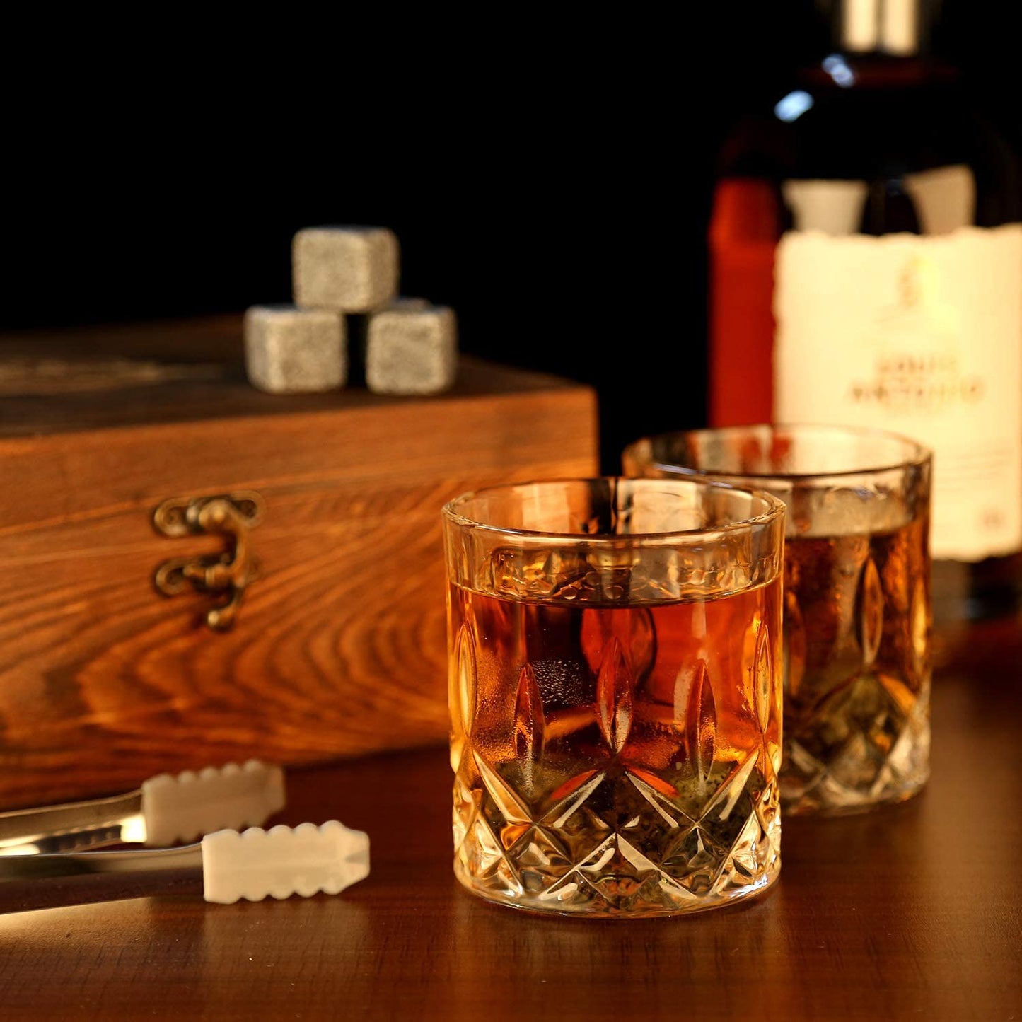 Whisky Bar Stone And Glass Set